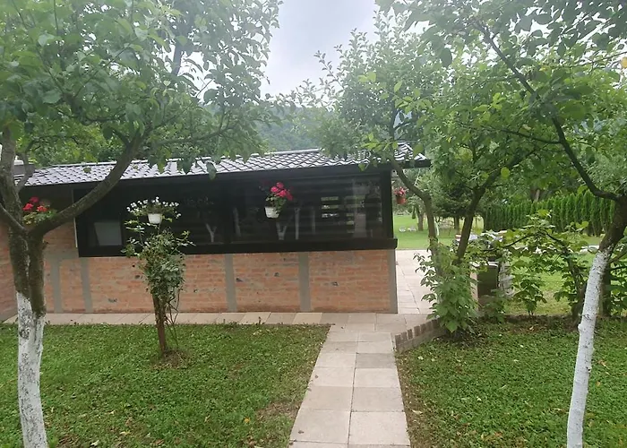 Kemping Auto Camp Drina-crnca Crnca